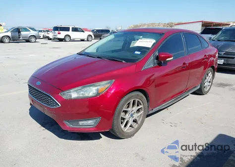 2015 Ford Focus Se z USA, uszkodzony, nr VIN 1FADP3F2XFL363555